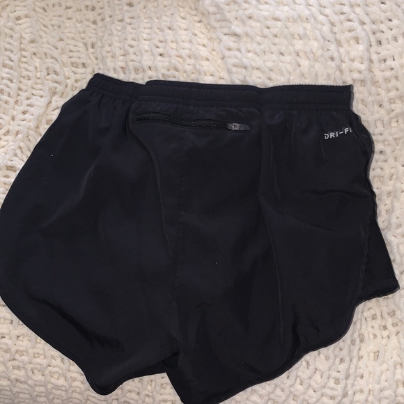 Nike Running Shorts - Picture 2 of 4